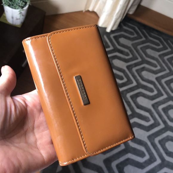 Burberry leather wallet - Picture 3 of 9